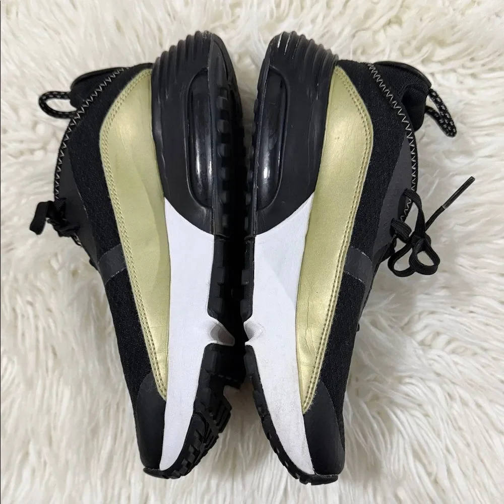 Nike Black and White Kids Sneakers Size 2